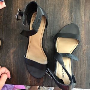 Kenneth Cole Reaction Shoes - Kenneth Cole black wedge sandals Kenneth Cole Reaction Shoes - Kenneth Cole black wedge sandals